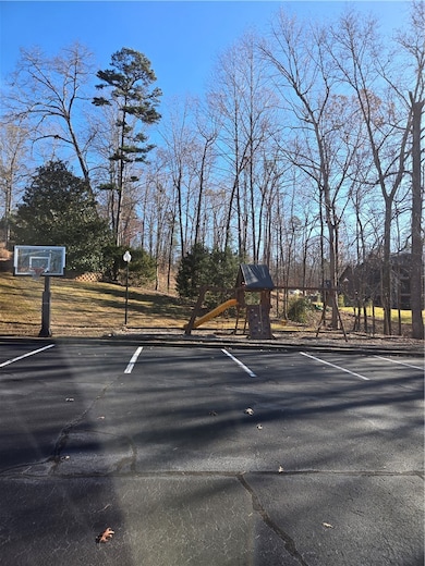 806 Bright Leaf Cour Bright Leaf Ct, Seneca, SC 29672 - photo 5
