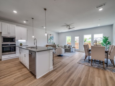 5613 Woodlands Dr, the Colony, TX 75056 - photo 5