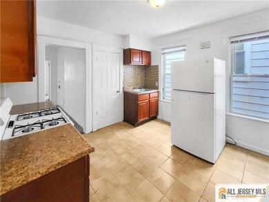 66 Duke St unit 2, New Brunswick, NJ 08901 - photo 5