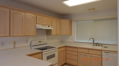 19 SW Leonard St, Grants Pass, OR 97526 - photo 3