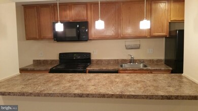 645 L St NE unit B, Washington, DC 20002 - photo 2