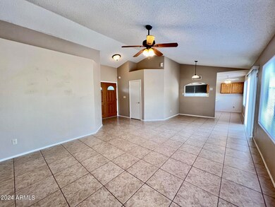 6718 E Indigo St, Mesa, AZ 85205 - photo 3