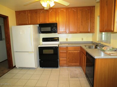 3807 Rendale Dr, Jacksonville, FL 32210 - photo 6