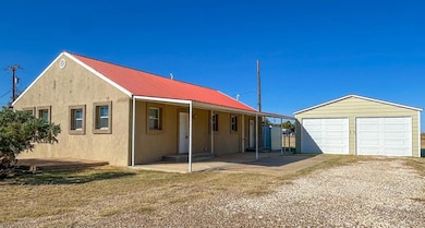 306 15th St, Seagraves, TX 79359 - photo 2