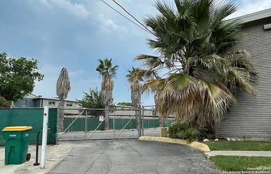 255 E Rampart Dr unit 211, San Antonio, TX 78216 - photo 2
