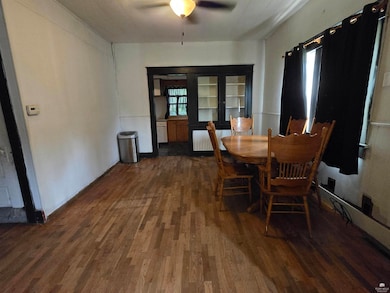 703 N Mulberry St, Abilene, KS 67410 - photo 4