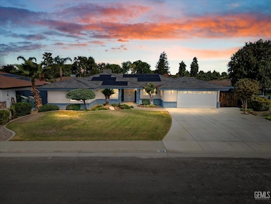 7946 Debbs Ave, Bakersfield, CA 93308 - photo 3