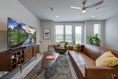 18732 Centro Main St unit B, Shenandoah, TX 77385 - photo 2