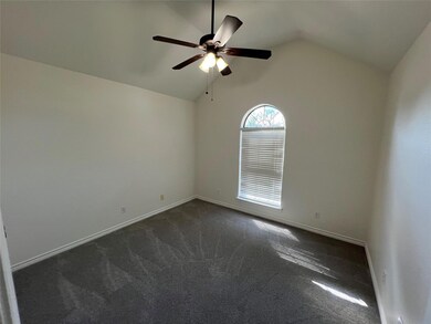 506 Ridgeway Blvd, Weatherford, TX 76086 - photo 5