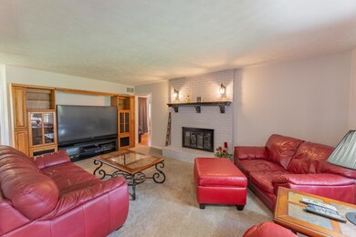 9933 Beeler Dr, Newburgh, IN 47630 - photo 4