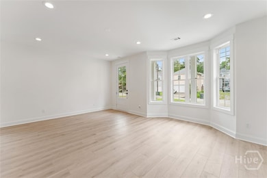 1211 E 34th St, Savannah, GA 31404 - photo 5