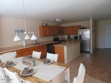 Dining/Kitchen