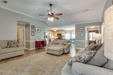 7345 Mockingbird Lane-12