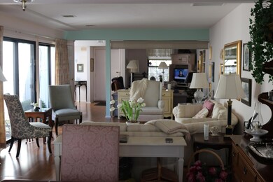 61 Cheshire Square, Little Silver, NJ 07739 - photo 2