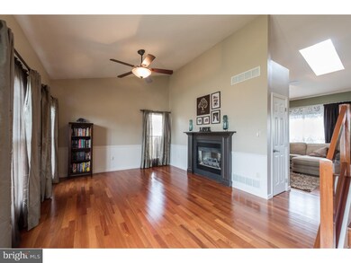 4 Meadowcrest Ln, Bear, DE 19701 - photo 2