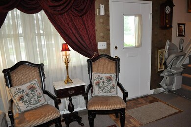Living room 3