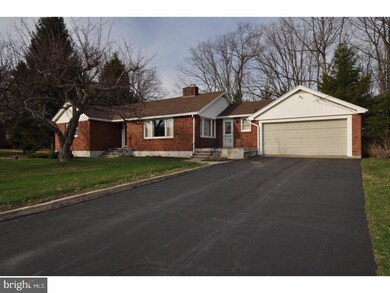 92 Cumberland Ave, Tamaqua, PA 18252 - photo 2