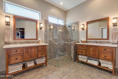 Resort Mstr Bath