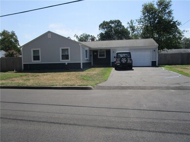 10 Robin Hood Dr, Riverside, RI 02915 - photo 4