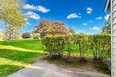 691 Wakefield Rd unit 691, Gurnee, IL 60031 - photo 3