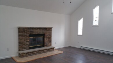 107 Sparrow Ct, Hawley, PA 18428 - photo 2