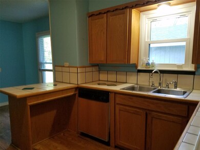 226 E Murray St, Denison, TX 75021 - photo 6