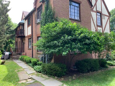 540 Sarah St, Stroudsburg, PA 18360 - photo 4