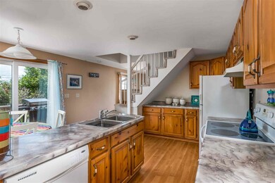 25 Broadway unit 3, York, ME 03909 - photo 7