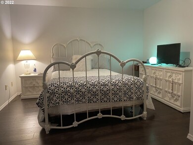 318 Cedar Ct, Winlock, WA 98596 - photo 6