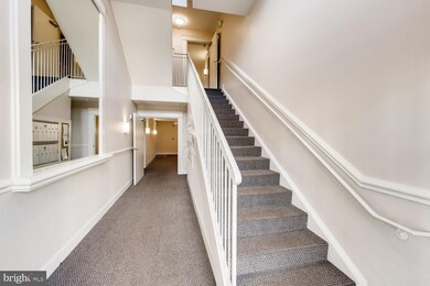 8807 Stoneridge Cir unit 302, Pikesville, MD 21208 - photo 4