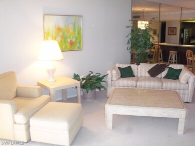 Livingroom, view of fabulous sunsets