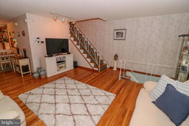 2899 Tremont St, Philadelphia, PA 19136 - photo 5