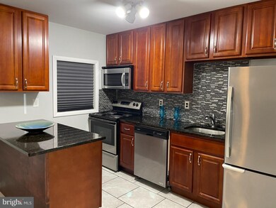 642 Burlington Ct, Edgewood, MD 21040 - photo 4