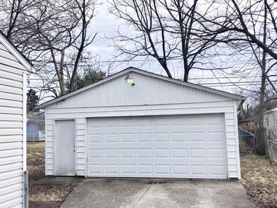 4117 Seigman Ave, Columbus, OH 43213 - photo 7