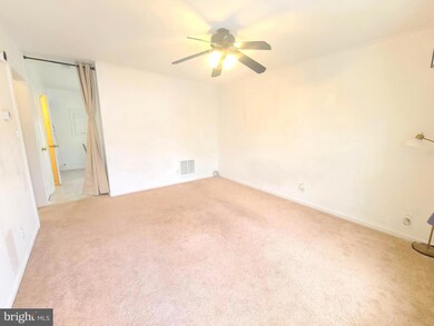 611 Madison Ct unit 24, Stafford, VA 22556 - photo 5