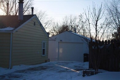 unlisted-address, Davenport, IA 52806 - photo 7