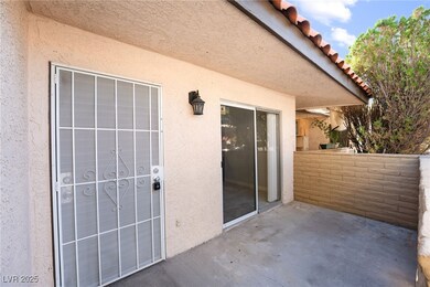 2732 Eldora Cir unit A, Las Vegas, NV 89146 - photo 6