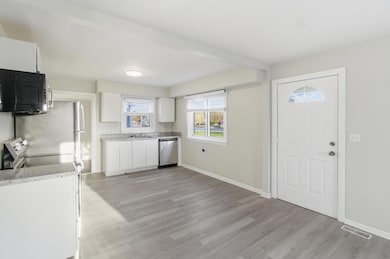 267 W High St, London, OH 43140 - photo 3