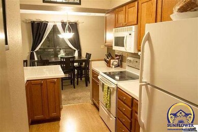 2801 SW Prairie Rd unit 2, Topeka, KS 66614 - photo 4