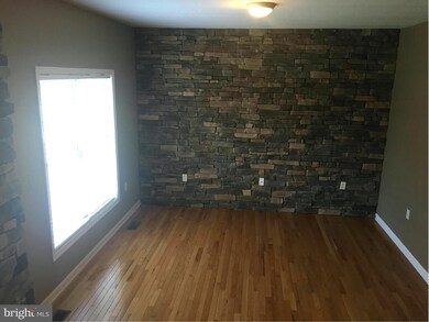 1980 Ashley Dr, Chambersburg, PA 17201 - photo 5