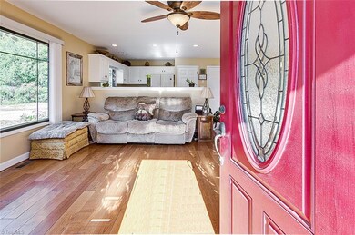 129 Garner St, Seagrove, NC 27341 - photo 2