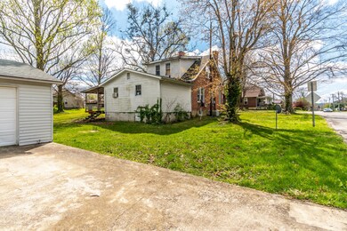 203 Brown St, Berea, KY 40403 - photo 6