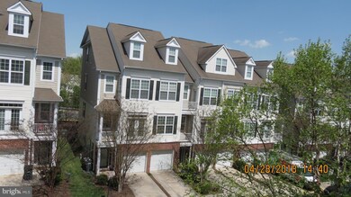 1819 Cedar Cove Way unit 8, Woodbridge, VA 22191 - photo 2