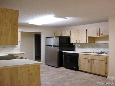 KITCHEN (2)