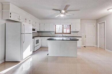 2153 Tot Hill Farm Rd, Asheboro, NC 27205 - photo 3