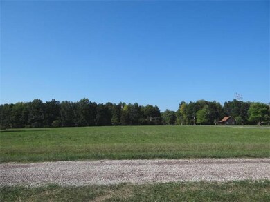 866 SE Santee Dr, Greensburg, IN 47240 - photo 6