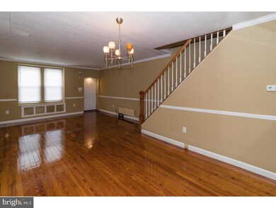 305 Hermitage St, Philadelphia, PA 19128 - photo 7