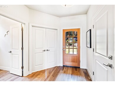 1033 Spruce St, Lake Oswego, OR 97034 - photo 3