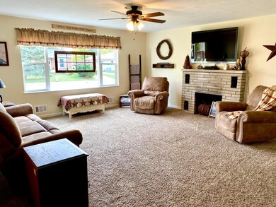 2136E989-1DD3-4D92-B211-0A4B273EAFF4