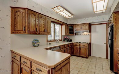 20 Fair Ln, Matawan, NJ 07747 - photo 7